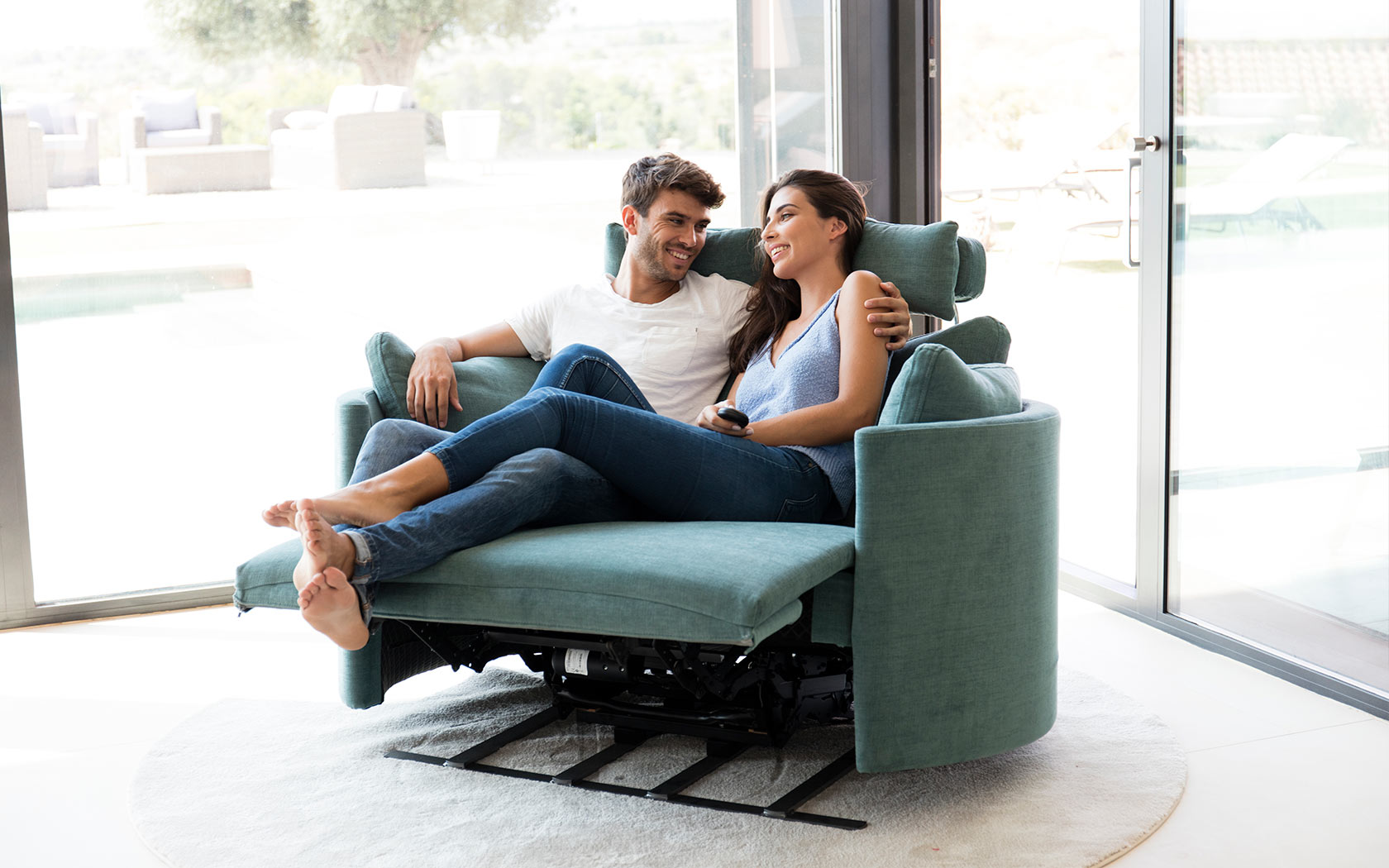 Moonrise XL You&Me Armchair Fama sofas